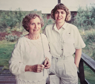 Auðna Og Stella Aðal
