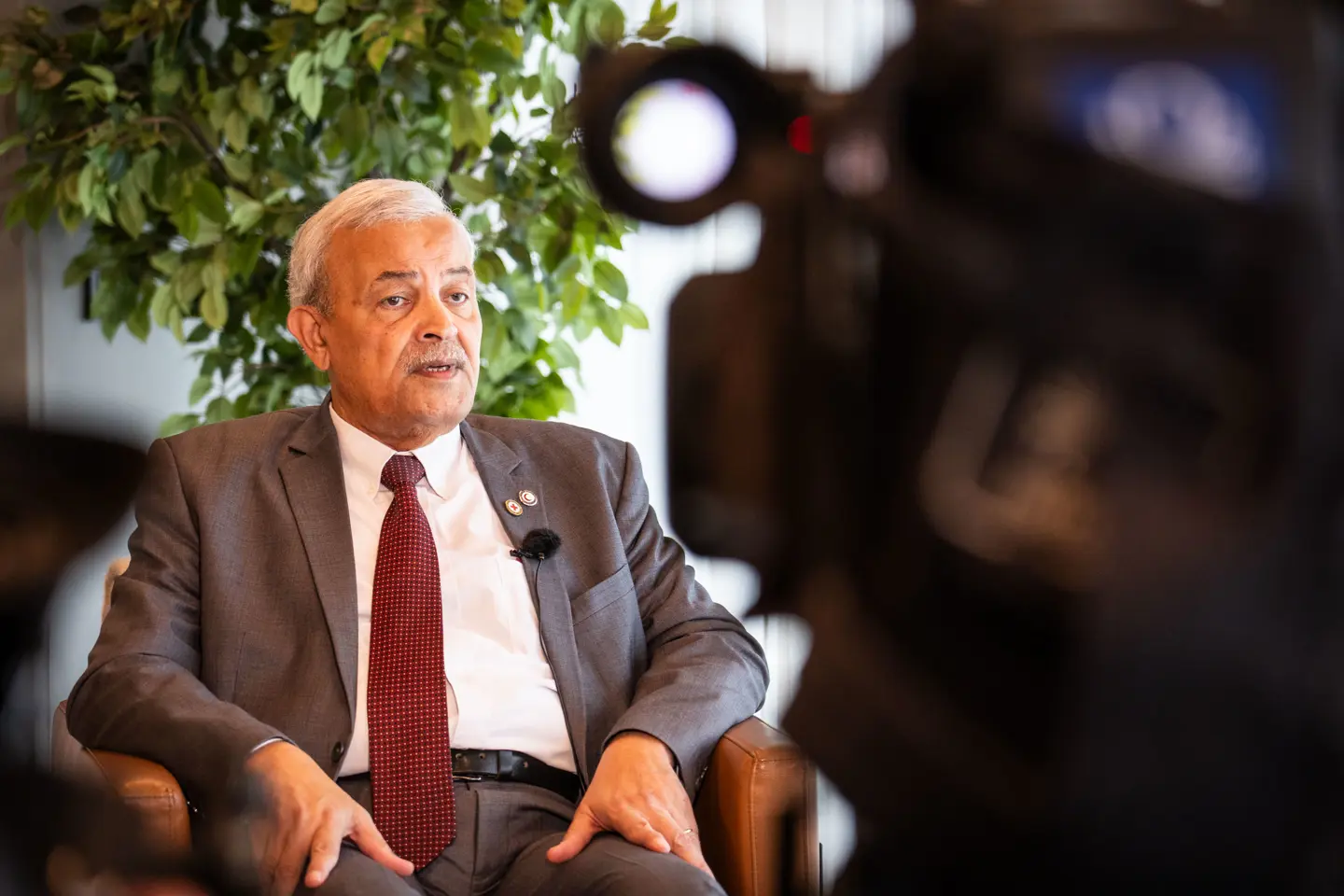 Dr.Younisal Khatib Utanrikisraduneyti 8