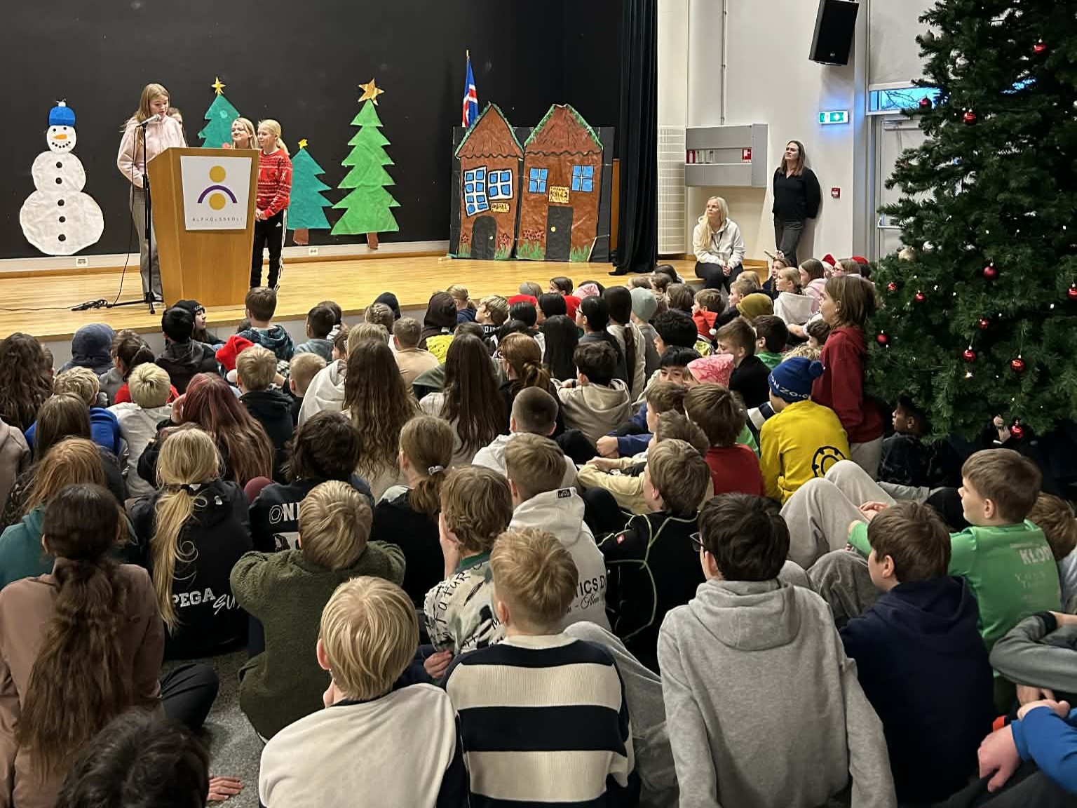 Góðgerð Álfhóls Salur